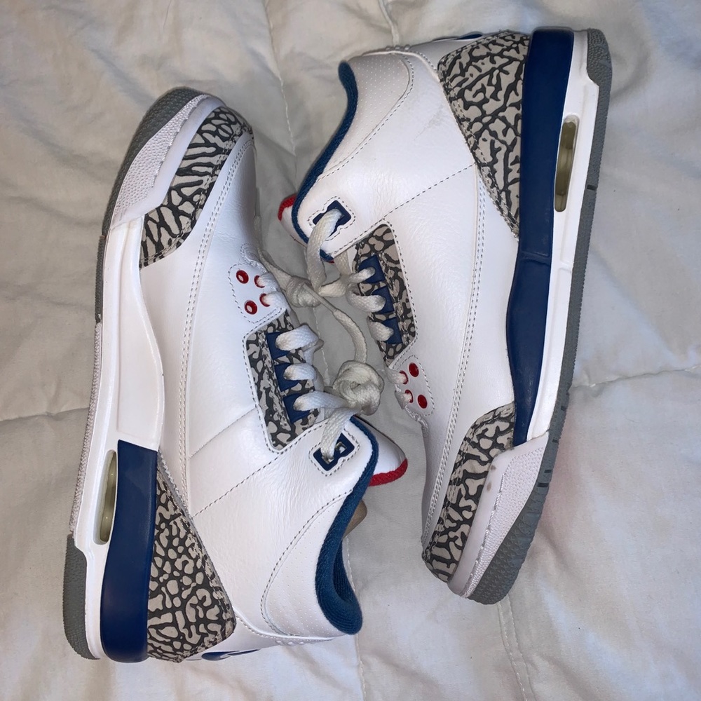 Retro Jordan true blue 3’s